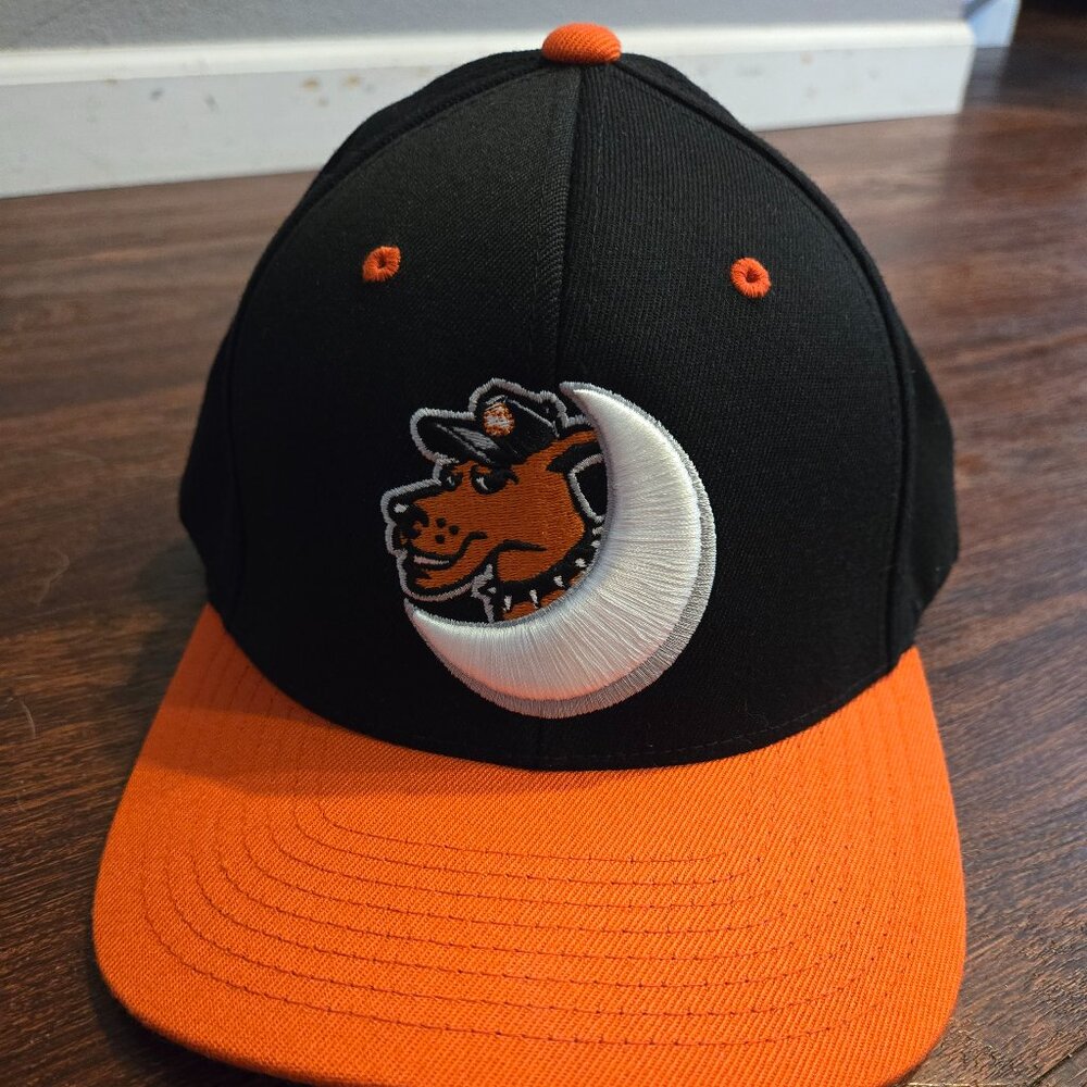 Mankato Moondogs On-field Hat